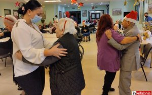 ''Ευτυχισμένο το 2024'' με πρωτοχρονιάτικο... γλέντι στο Δημοτικό Γηροκομείο Αργοστολίου!