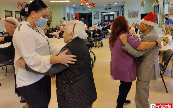 ''Ευτυχισμένο το 2024'' με πρωτοχρονιάτικο... γλέντι στο Δημοτικό Γηροκομείο Αργοστολίου!