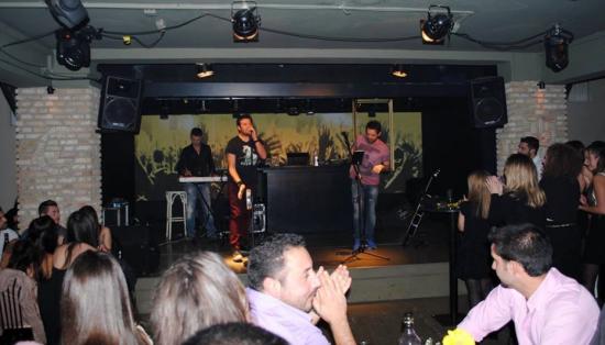 Θάνος Καλλίρης & Λάμπης Λιβιεράτος στο Ενετικόν ! (εικόνες)