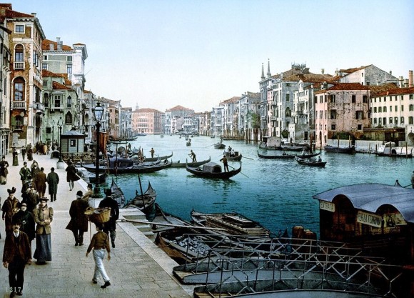 Η Βενετία του 19ου αιώνα σε έγχρωμα καρτποστάλ!