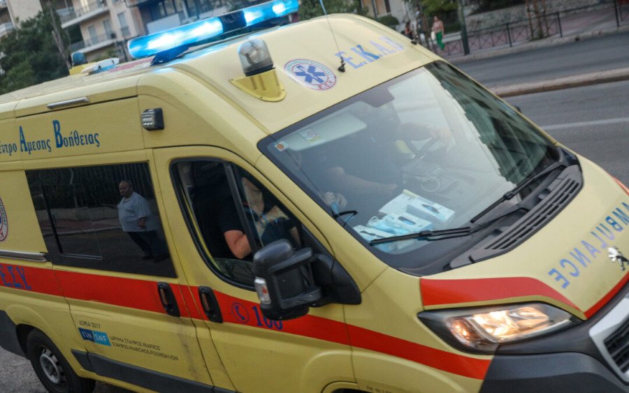 Ηλιούπολη: Δύο 17χρονες έπεσαν από τον 6ο όροφο πολυκατοικίας