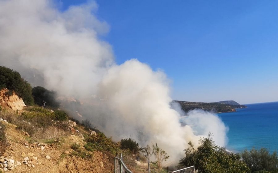 Φωτιά στο Κανάλι (εικόνες)