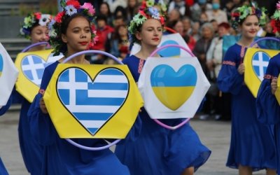 Από τη Μέγα Γιορτή στην Μαριούπολη, Έλληνες, Ουκρανοί και Ρώσοι γιορτάζουν την Ιστορικότητα του Ελληνισμού.