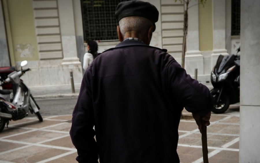 Ασφαλιστικό: Έρχονται 7 ανατροπές - Αλλάζουν όλα σε εισφορές και συντάξεις