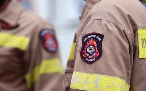 Εποχικοί πυροσβέστες Κεφαλονιάς: "Μόνιμη μάχη για μια μόνιμη θέση"