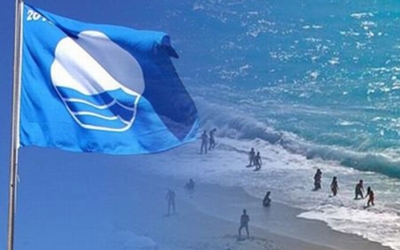 ΖΑΚΥΝΘΟΣ: "Γαλάζιες Σημαίες" - Αποσύρονται από όλο το νησί λόγω λυμάτων