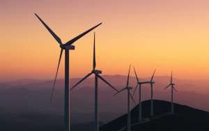 Λαϊκή Συσπείρωση: Κράτσα (ΝΔ) – Γαλιατσάτος (ΣΥΡΙΖΑ): Οι ανεμογεννήτριες τους φέρνουν πιο κοντά