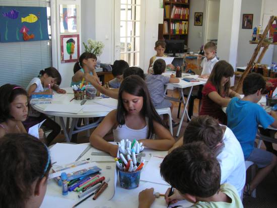 ΚΑΛΟΚΑΙΡΙ ΣΤΗΝ ΠΟΛΗ: Δημιουργική απασχόληση για παιδιά στο Ίδρυμα Φωκά-Κοσμετάτου (Β' περίοδος)