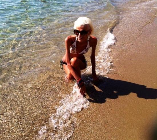 Νανά Καραγιάννη: "Δεν πέθανα δεν χαροπαλεύω! Απλά χώρισα!"