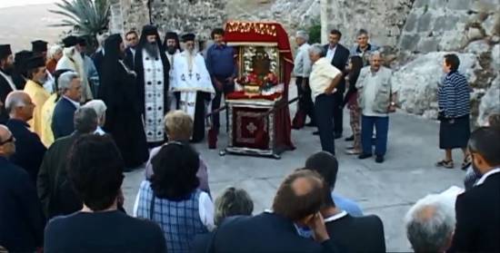 Η παράκληση και η περιφορά της Εικόνας και ης Παναγίας των Ι.Μ. Σισσίων στο Κάστρο