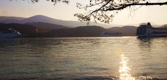 Δεν έχει κρύο, έχει… τρίο!