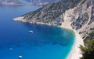 Condé Nast Traveller: Η ανεπιτήδευτη ομορφιά που κάνει την Κεφαλονιά ξεχωριστό προορισμό για το 2026 !
