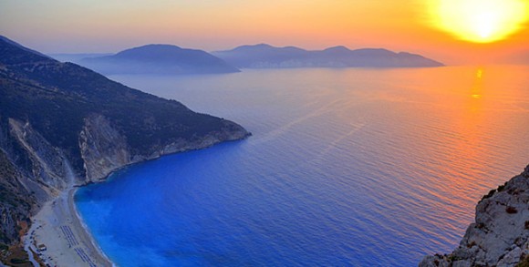 Τα ωραιότερα ηλιοβασιλέματα στην Ελλάδα