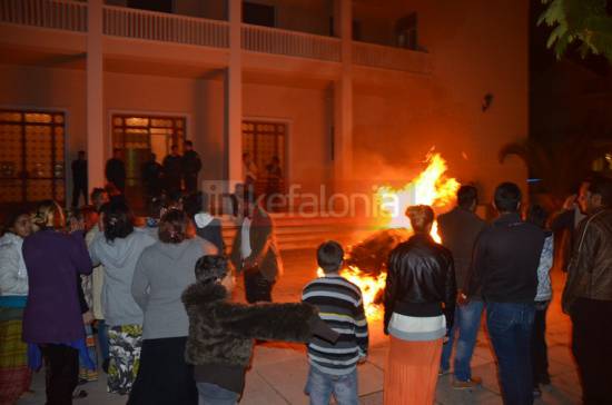 Tα e-mail των αναγνωστών για τα επεισόδια με τους Ρομά στο Δικαστικό Μέγαρο