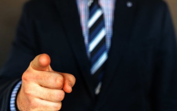 Χρήστος Δερές : ''Ξυπνά Λεύτερη…''