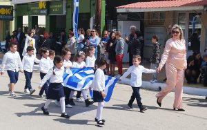 Σάμη: Η μεγάλη μαθητική παρέλαση για την επέτειο της Εθνικής μας Παλιγγενεσίας