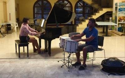 ΠΟΡΟΣ: Μαγική μουσική βραδιά από το ντουέτο του Πέτρου Κούρτη και της Βάγιας Νάσση