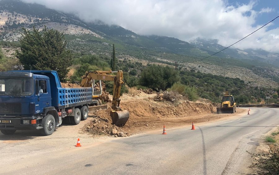 Απίστευτο! Σταμάτησε και πάλι η διαπλάτυνση του δρόμου στα Βλαχάτα