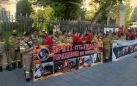 Θεσσαλονίκη: Παράσταση διαμαρτυρίας εποχικών πυροσβεστών (video)