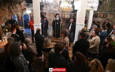 Πλήθος πιστών στον εορτασμό της Αγίας Βαρβάρας στο εκκλησάκι των Προκοπάτων