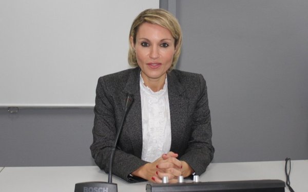Ευα Φιλιππάτου: Υποκλοπές και αλαζονεία: Η πραγματική όψη της κυβέρνησης Μητσοτάκη