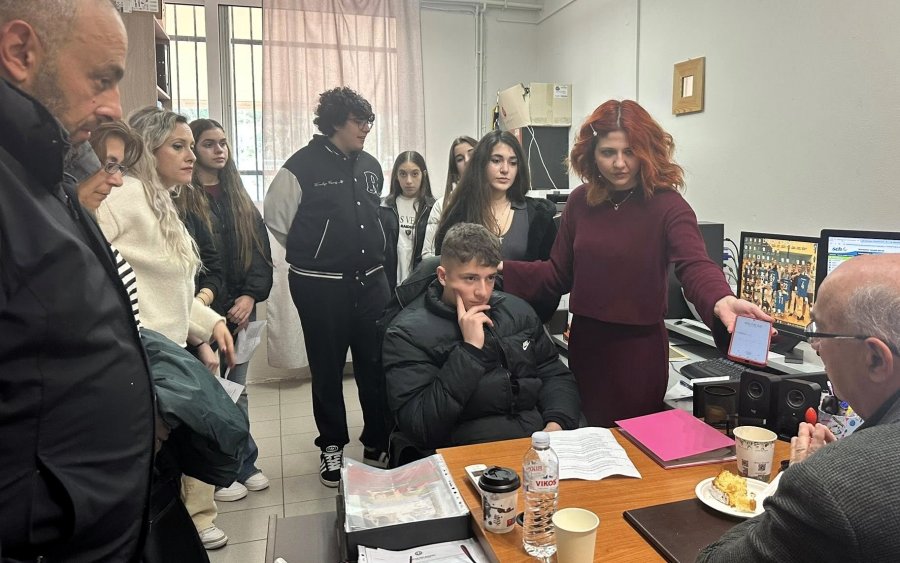 Επίσκεψη του Αντιπεριφερειάρχη στο ΓΕ.Λ. Πάστρας με επίκεντρο την οδική ασφάλεια και τα ευρωπαϊκά έργα