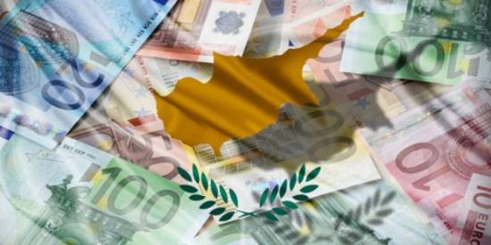 Σοκ για χιλιάδες Έλληνες που είχαν μεταφέρει τα χρήματά τους στην Κύπρο