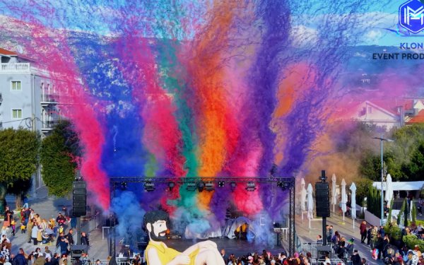 "Έκρηξη" χρωμάτων στο Αργοστολιώτικο Καρναβάλι 2026 (Drone Videos)