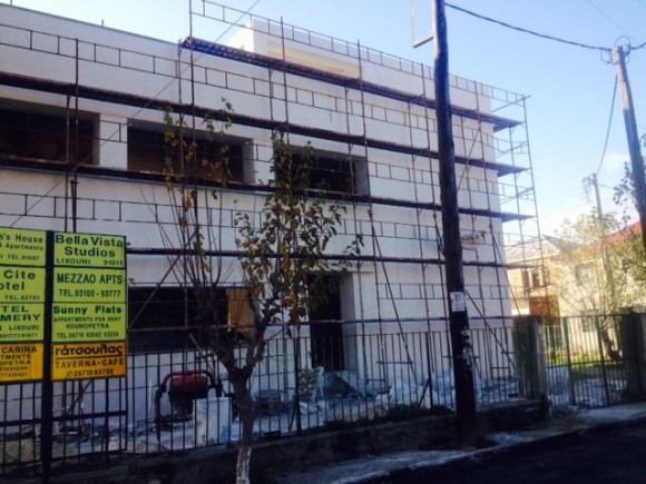 «Αυτοψία» στα έργα του Ληξουρίου από τον αναπληρωτή Δήμαρχο Διονυση Λυκουδη-παραλιακος δρομος, ενυδρειο, δημοτικο σχολειο & λιμανι