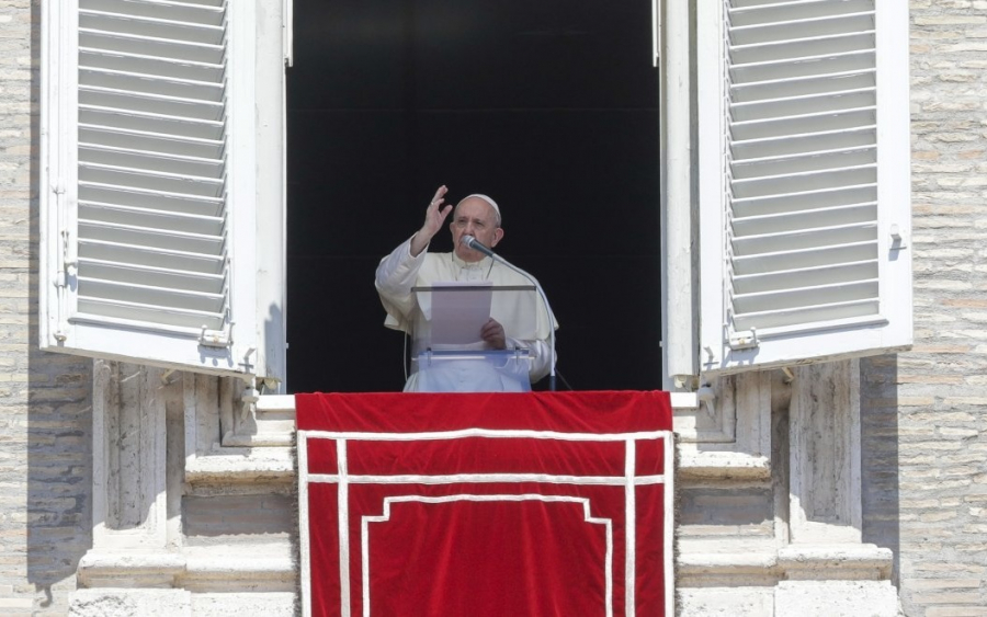 Πάπας: «Το κουτσομπολιό είναι χειρότερο από τον κορονοϊό»