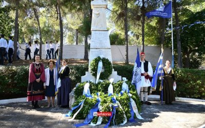 28η Οκτωβρίου: Η κατάθεση στεφάνων στο μνημείο Ηρώων στο Νάπιερ