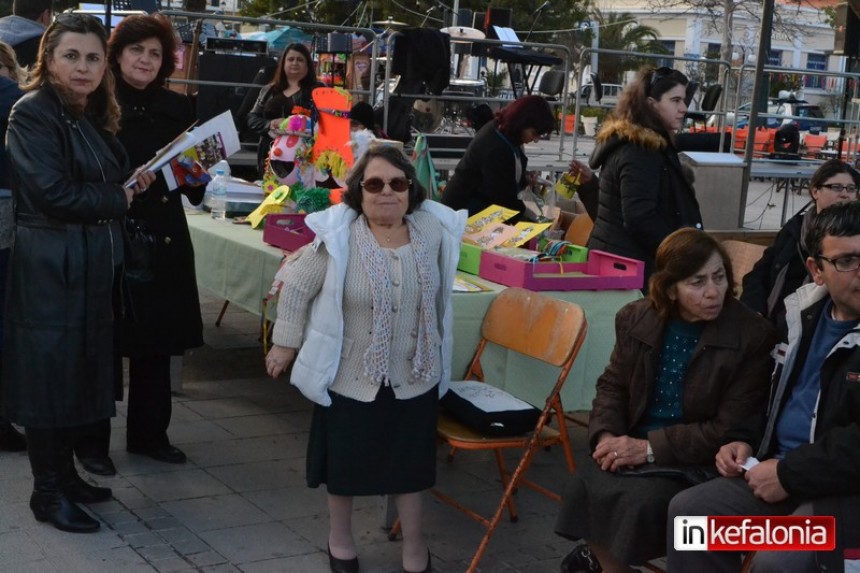 Γλυκά και αποκριάτικες κατασκευές από την Ένωση ΑΜΕΑ ΥΠΕΡΙΩΝ (εικόνες)