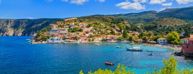 Telegraph: Τα ελληνικά νησιά ταξίδι ζωής για τις οικογένειες Βρετανών το 2017