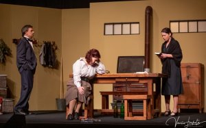 Η "Δεσποινίς Τζούλια" από σήμερα στο Δημοτικό Θέατρο Αργοστολίου (εικόνες)