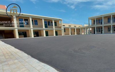 Αυτοψία Κατσιβέλη σε Χειμωνικό, Κριτονού & Πετρίτσειο Γυμνάσιο και Λύκειο (εικόνες)