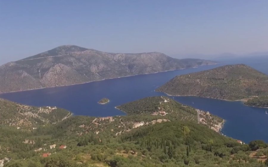 "Πετώντας" στην Ιθάκη (video)