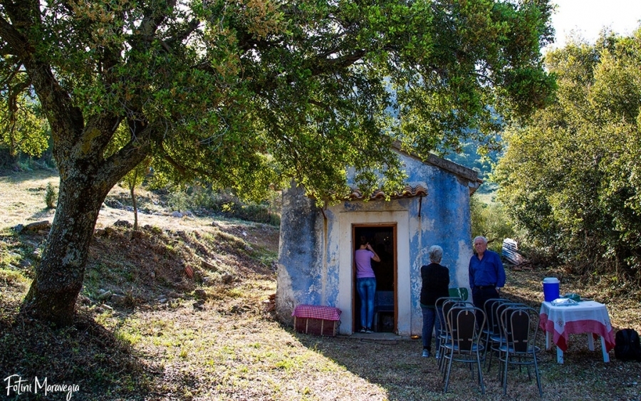 Μέγας εσπερινός στο Εκκλησάκι του Αγίου Αθανασίου στα Μινετάτα