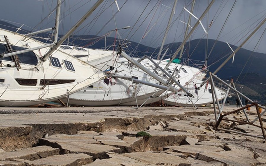 26 Γενάρη 2014, τότε που «θύμωσε» η γη και «λάβωσε» την Κεφαλονιά – Oδοιπορικό του αείμνηστου Γιώργου Γεωργιάδη (video)