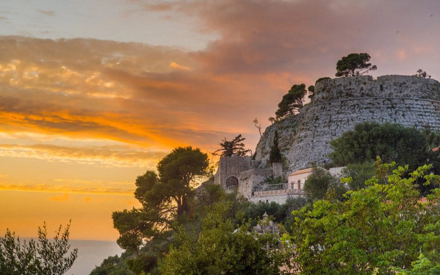 Περιήγηση στην παλιά πρωτεύουσα της Κεφαλονιάς, το κάστρο του Αγίου Γεωργίου