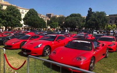 Η Περιφέρεια Ιονίων Νήσων στηρίζει ενεργά τις εκδηλώσεις με τις Ferrari στην Κέρκυρα
