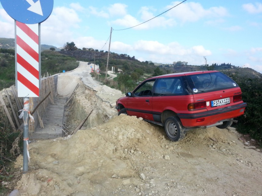 Ξανάρχισαν, επιτέλους, τα έργα στο Δρόμο Ληξούρι- Ανωγή