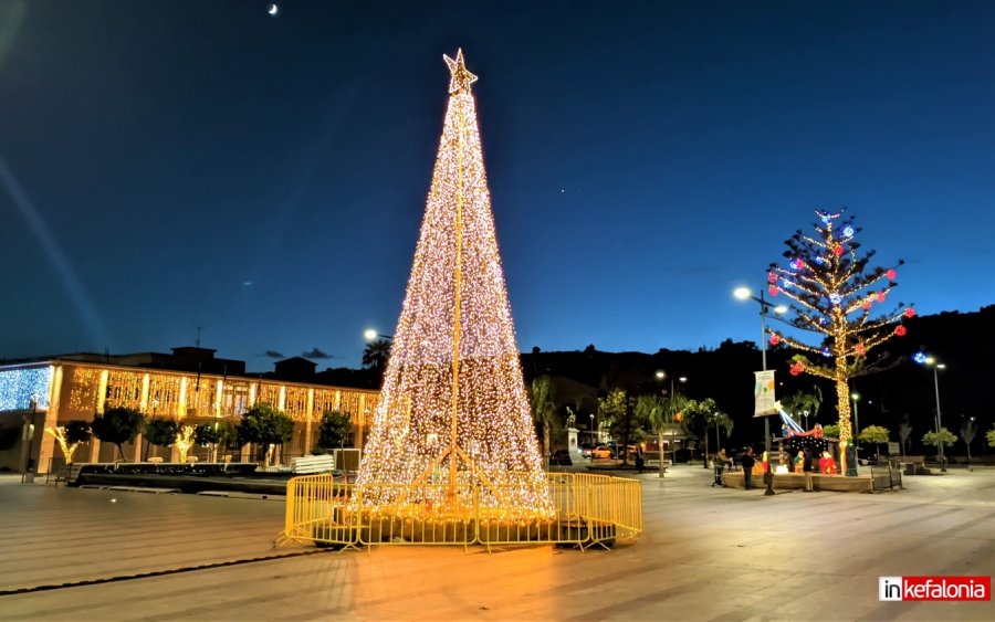 Εμποροεπαγγελματικός: Έως τις 6/12 οι αιτήσεις για σπιτάκι στο &quot;Χριστουγεννιάτικο χωριό&quot;