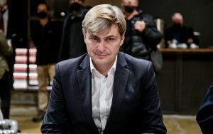 Φαραντούρης για παρακολουθήσεις: «Δηλητηριάζεται ο δημόσιος βίος του τόπου από αυτή την ιστορία» (COSMOS 96,5)