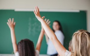 Γονείς Δ' Τάξης Δημοτικού Κεραμειών: "Όχι στη συνένωση τμημάτων – Ναι στην ποιοτική εκπαίδευση για τα παιδιά μας"