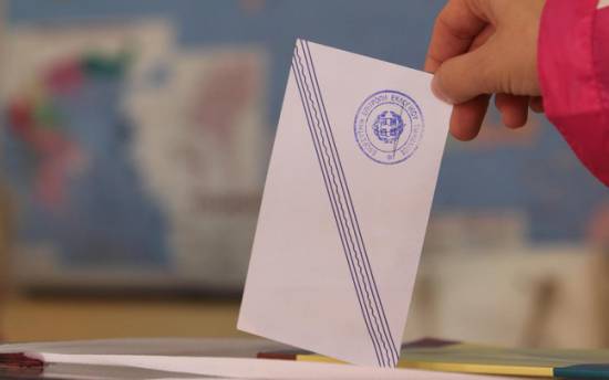 Τουλάχιστον οκτώ κόμματα στη Βουλή σύμφωνα με δημοσκόπηση!