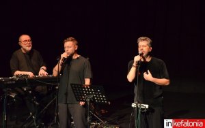 Υπέροχες στιγμές με Γιάννη Βαρδή και Χάρη Βαρθακούρη στο Θέατρο ''Κέφαλος'' του Αργοστολίου! (video)