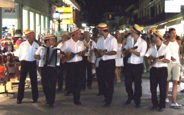 Μουσική βραδιά με Καντάδες στη Ρίζα Θηναίας