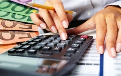 Όλες οι λεπτομέρειες για ρύθμιση οφειλών έως 50.000 ευρώ προς Ταμεία