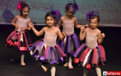 Δυνατό χειροκρότημα στην χορευτική παράσταση για τον ΥΠΕΡΙΩΝΑ (εικόνες / video)