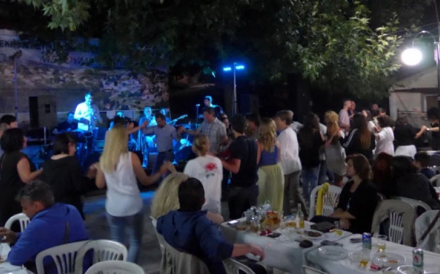 Ξεχάστε τα πανηγύρια όπως τα ξέρατε: Στο καθιστό και χωρίς κλαρίνα φέτος το καλοκαίρι